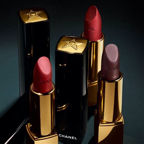 chanel rouge allure velvet la comète